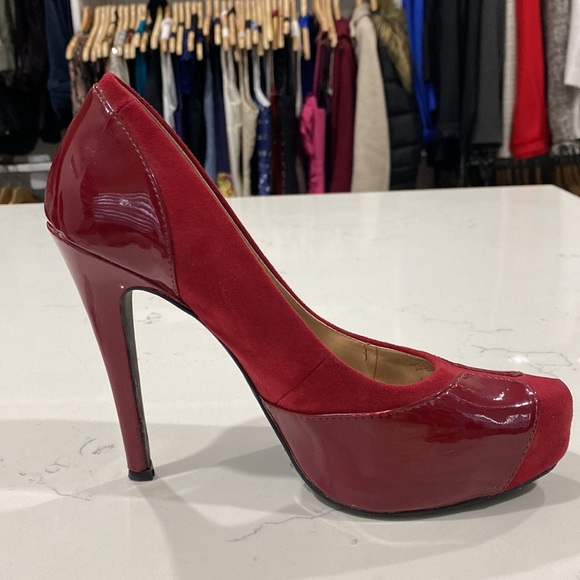 Red BCBGeneration pumps - Picture 3 of 8